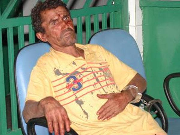 Homem tenta matar irmão a golpes de facão