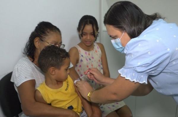 Floriano realiza Dia D de Multivacinação para atualização da caderneta de crianças e adolescentes(Imagem:Secom)