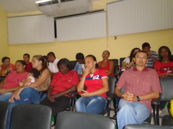 Vereador endereça Carta Aberta à população florianense em defesa do PT.(Imagem:FlorianoNews)