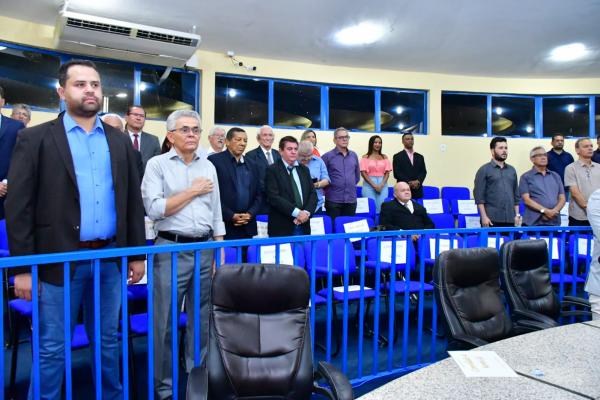 C&acirc;mara Municipal homenageia todos os vereadores de Floriano em sess&atilde;o solene(Imagem:CMF)