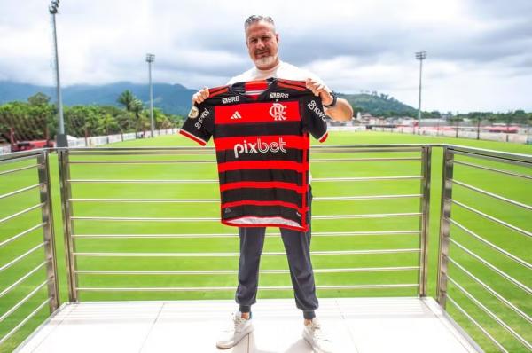Jos&eacute; Boto, diretor de futebol do Flamengo.(Imagem:Marcelo Cortes / CRF)