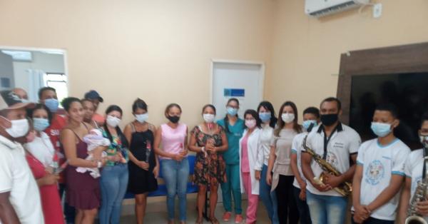 Alunos da Associa&ccedil;&atilde;o dos Ex-combatentes realizam homenagem ao Dia das M&atilde;es(Imagem:Reprodu&ccedil;&atilde;o)