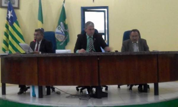 Câmara Municipal de Floriano realiza sessão ordinária da segunda quinzena de março