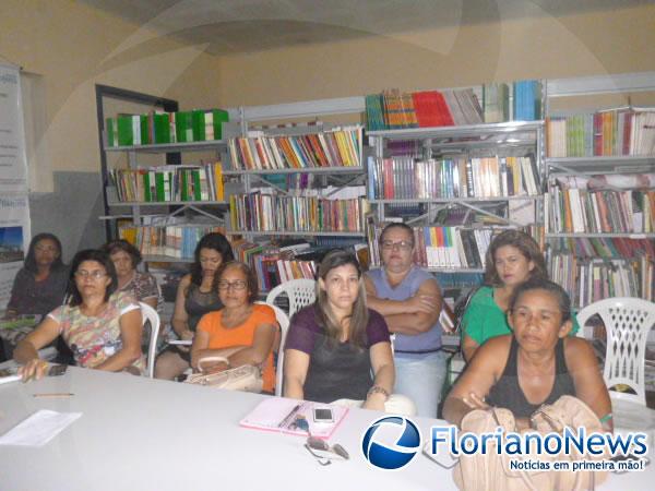 Unidade Escola Monsenhor Lindolfo realiza Encontro Pedag&oacute;gico.(Imagem:FlorianoNews)