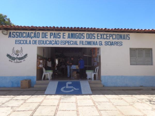 APAE de Floriano inicia a Semana Nacional do Portador de Deficiência Intelectual e Múltipla