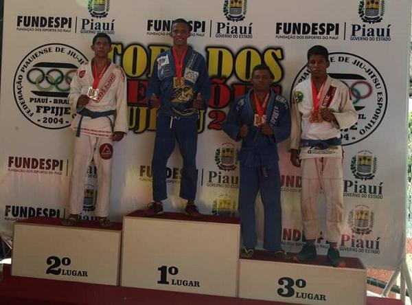 Florianenses conquistam medalhas no jiu-jitsu em Teresina.(Imagem:Divulga&ccedil;&atilde;o)
