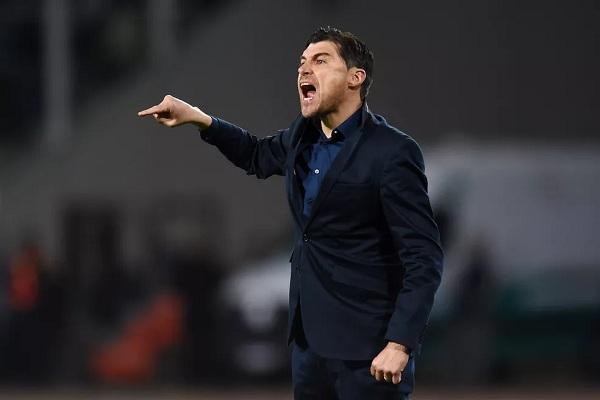 Alexander Medina, t&eacute;cnico do V&eacute;lez Sarsfield.(Imagem: Getty Images)