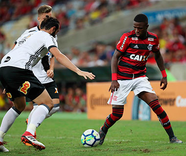 Ponte Preta fica na trave e Flamengo se classifica na Copa do Brasil