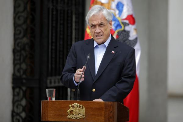  Sebasti&aacute;n Pi&ntilde;era anunciou cancelamento dos encontros de chefe de Estado.(Imagem: AFP )