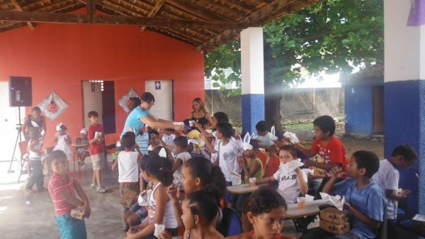  Alunos e professores da Escola Municipal Herc&iacute;lia Camar&ccedil;o celebram semana da P&aacute;scoa.(Imagem:FlorianoNews)