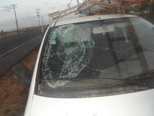 Acidente entre carro e moto é registrado na Rodovia PI 140 em Floriano