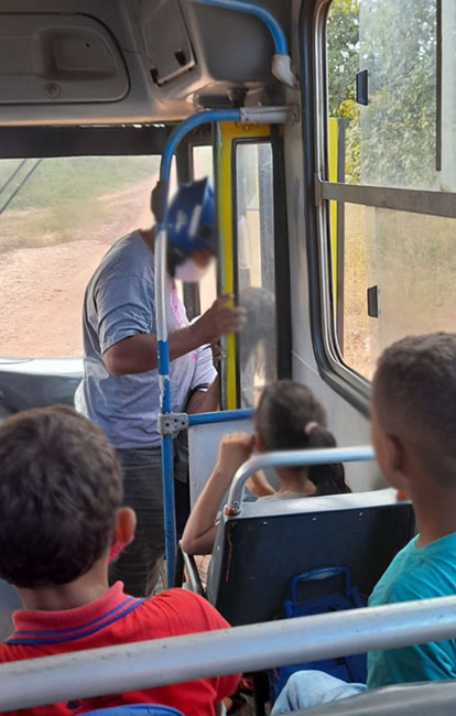 Professora denuncia que foi arrancada de ônibus e estuprada por ex-marido