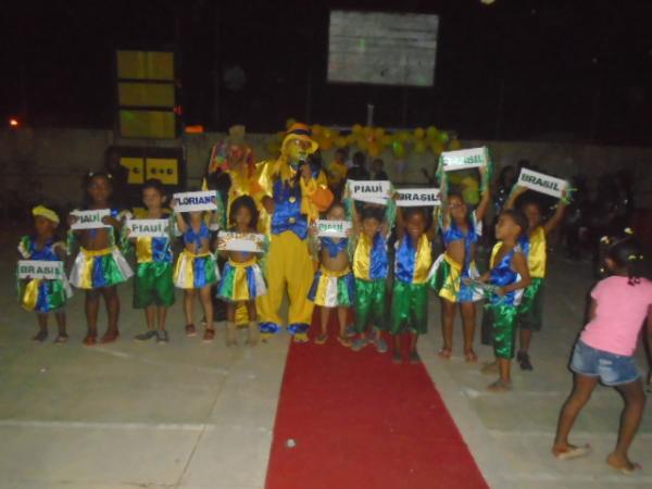 Participa&ccedil;&atilde;o da Creche Municipal Eduardo Carvalho Neiva(Imagem:FlorianoNews)