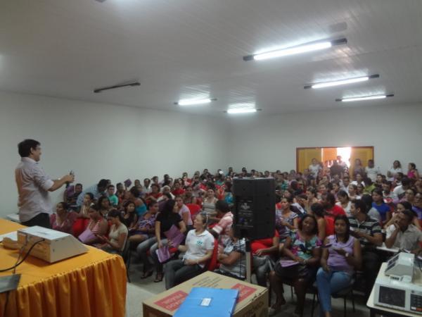 Justi&ccedil;a Eleitoral realizou treinamento com mes&aacute;rios de Bar&atilde;o de Graja&uacute;.(Imagem:FlorianoNews)