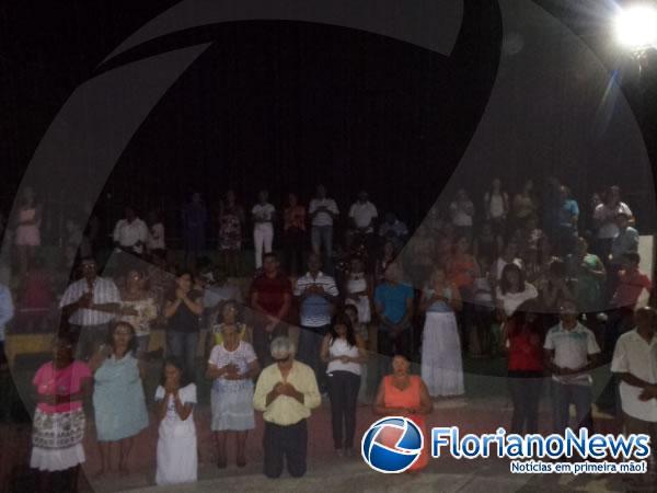 Feriado de Nossa Senhora das Gra&ccedil;as teve prociss&atilde;o e missa em Floriano. (Imagem:FlorianoNews)
