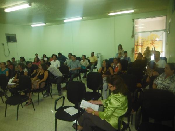 10ª Coordenação Regional de Saúde realiza encontro com Secretários Municipais.(Imagem:FlorianoNews)