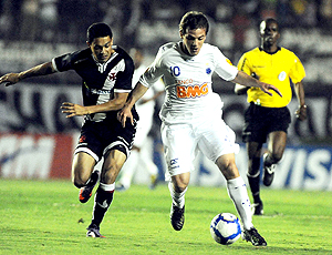Vasco e Cruzeiro perdem gols e ficam iguais em São Januário: 1 a 1