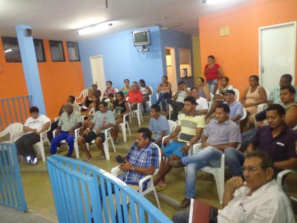 Com galeria lotada C&acirc;mara Municipal de Bar&atilde;o de Graja&uacute; realiza Sess&atilde;o Ordin&aacute;ria.(Imagem:FlorianoNews)