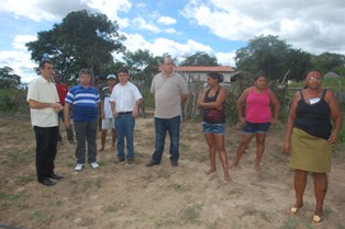 Deputado Gustavo Neiva visitou comunidade rural atendida pelo Projeto PAIS