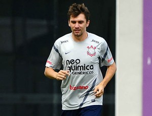 Paulo André aprova concentração em 'casa' no CT do Corinthians