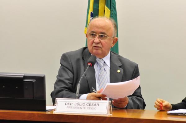Deputado J&uacute;lio C&eacute;sar(Imagem: Divulga&ccedil;&atilde;o)