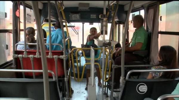 Ônibus deixam de circular no bairro Árvores Verdes por conta da violência