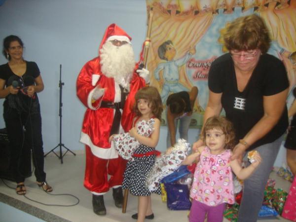 Natal das crian&ccedil;as atendidas pela entidade Allan Kardec(Imagem:reda&ccedil;ao)