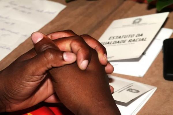 Projeto quer proibir que Governo do Piauí contrate instituições condenadas por racismo