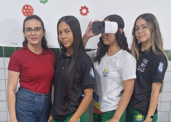 Em Água Branca, estudantes criam óculos de realidade virtual com materiais recicláveis