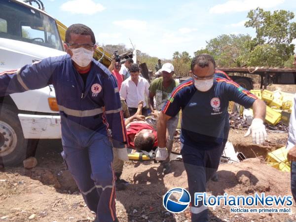 Caminhão tomba e motorista morre em acidente na PI 140.(Imagem:FlorianoNews)