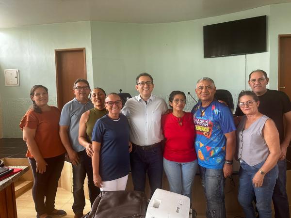 C&acirc;mara de Bar&atilde;o de Graja&uacute; recebe apresenta&ccedil;&atilde;o do Plano de Cargos e Carreiras dos Servidores Municipais.(Imagem:Divulga&ccedil;&atilde;o)