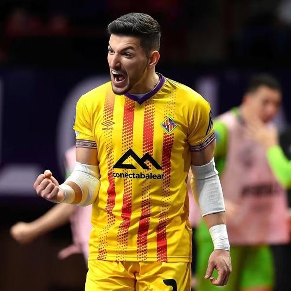 Luan Muller foi eleito o melhor goleiro de futsal do mundo da temporada 2024(Imagem: Reprodu&ccedil;&atilde;o/Instagram)