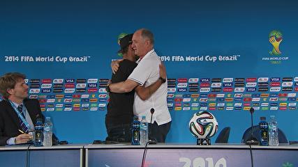 Felipão ganha abraço de Neymar e não vê razões para críticas à Seleção