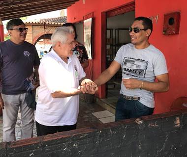 Elmano Férrer defende adutoras para melhorar o abastecimento de água