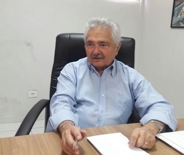 Elmano reage à tentativa do governo de atrair partidos pequenos