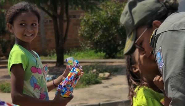 3º BPM de Floriano realiza ação solidária com entrega de presentes para crianças.(Imagem:Reprodução/Instagram)
