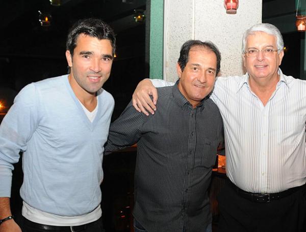 Deco acerta com o Fluminense e será apresentado na segunda-feira