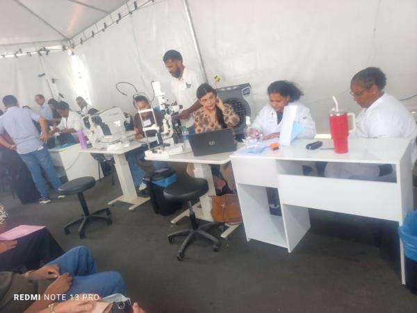 Prefeito Antônio Reis visita Carreta da Oftalmologia e destaca ampliação de atendimentos para Floriano e região(Imagem:FlorianoNews)