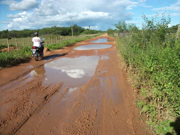 Vereador de Jatob&aacute; do PI denuncia que alunos correm risco em p&eacute;ssimas estradas(Imagem:Divulga&ccedil;&atilde;o)