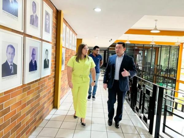 Em visita ao Detran, diretor da ATI avalia demandas de tecnologia no órgão