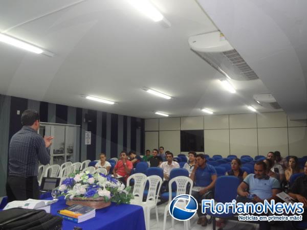  APAE em parceria com UESPI realiza I Jornada Jur&iacute;dica em Floriano.(Imagem:FlorianoNews)
