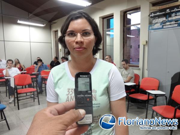 Gilcelene de Brito Ribeiro, Coordenadora de Finan&ccedil;as do SINDIFPI.(Imagem:FlorianoNews)