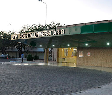Funcionários do HU deflagram greve e serviços ficam suspensos