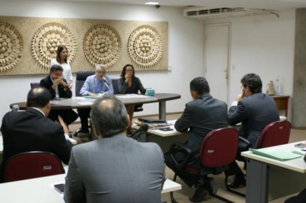 Assembleia aprova parte da reforma administrativa