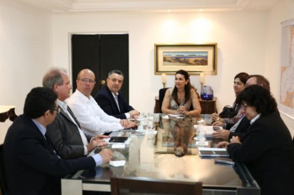 Reunião com o diretor da Control Global, Daniel Carneiro. (Imagem:Marcelo Cardoso)