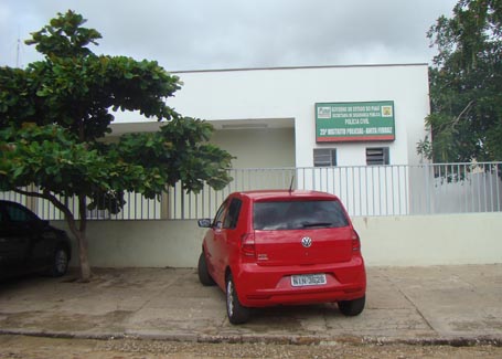 Mecânico é morto a golpes de foice em sua casa dentro de rede