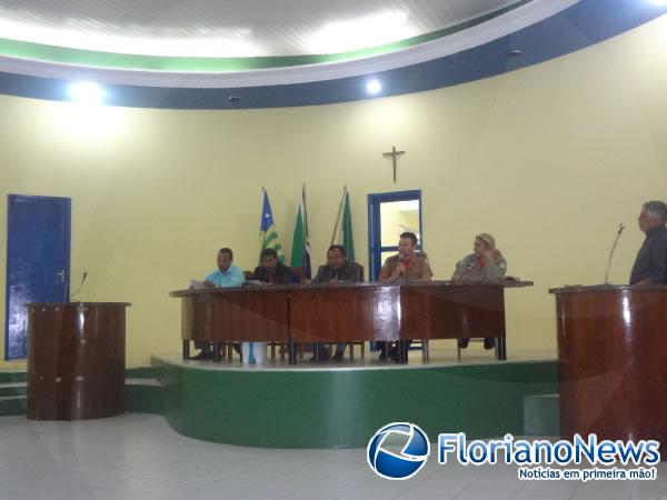 Audi&ecirc;ncia com os donos de clubes de Floriano.(Imagem:FlorianoNews)