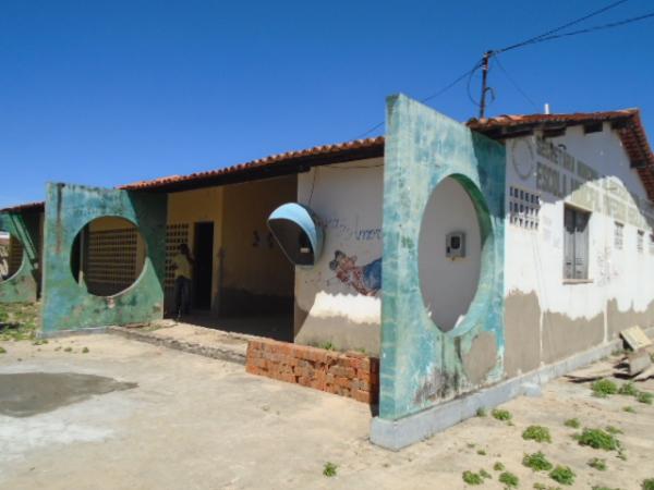 Obra da sede dos Ex-Combatentes de Floriano est&aacute; em ritmo acelerado.(Imagem:FlorianoNews)