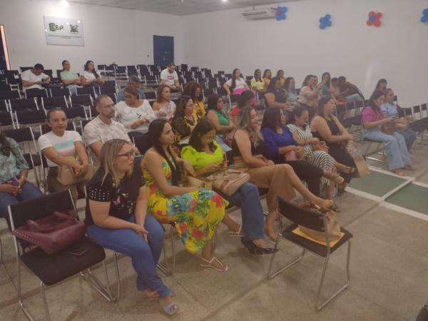 10&ordf; GRE realiza forma&ccedil;&atilde;o intensiva para equipes do PPAIC em Floriano(Imagem:FlorianoNews)