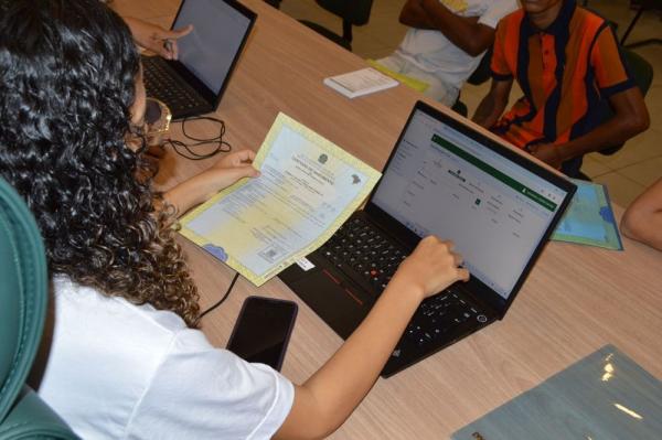 Egressos do sistema prisional participam de ação para regularização e emissão de documentos.(Imagem:Divulgação)